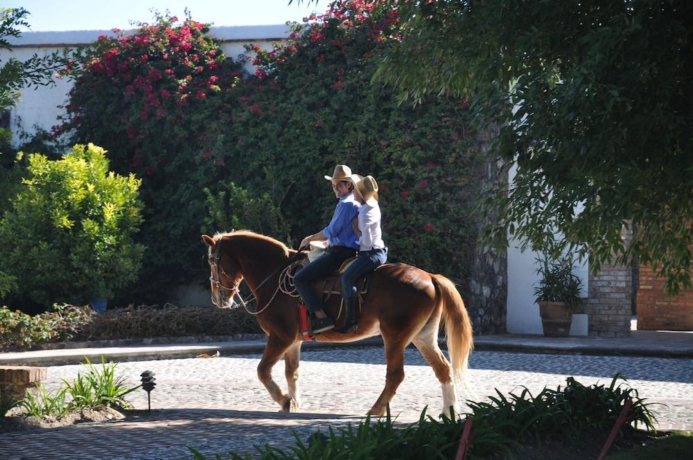 Hotel Hacienda Cantalagua Golf Contepec Kültér fotó